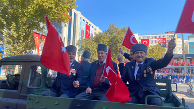 Kıbrıs Gazilerinden duygulandıran sözler: “Cumhuriyetimizi kutluyoruz, hâlen devletimize hizmetkârız”