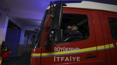 Mamak'ta apartman dairesinde yangın paniği! Korku dolu dakikalar