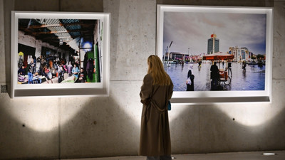 Zeki Demirkubuz’un “Yalnızlar” Sergisi Ankara’da Sanatseverlerle Buluştu