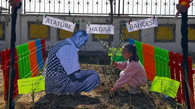 Atatürk’ten İlhamla “Yeşil Vatan”: Öğrenciler 81 İlde Fidan Dikti