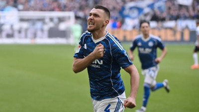 Schalke, 3 puanı Hasan Kuruçay’ın golüyle aldı!