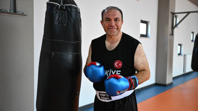 Eski Dünya Şampiyonu Mustafa Genç 22 Yıl Sonra Ringlere Dönüyor