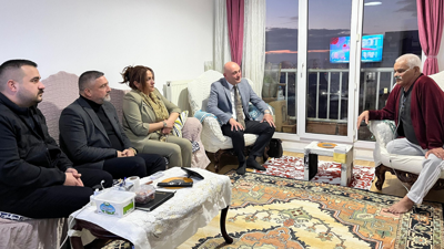 MHP Ankara'da "tam saha" çalışıyor! Bahçeli'nin selamıyla kapı kapı gezdiler