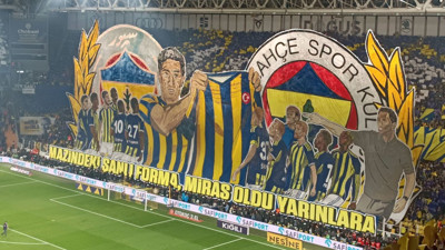 Kadıköy’de geceye damga vuran "maziden" mesajlar! 4 tribün 4 farklı hikâye: İşte Fenerbahçe - Galatasaray maçındaki görsel şovun şifreleri