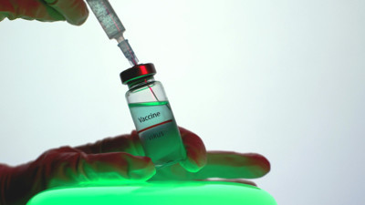 Herkes bitti sanıyordu ama o 8. dozunu oldu! Prof. Dr. Şenol'dan ezber bozan Covid uyarısı