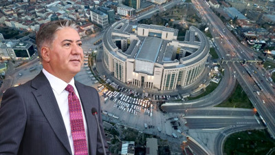 CHP’li Emir’den Çağlayan için çarpıcı öneri: "O tabelayı asın millet yorulmasın"