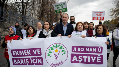 DEM Parti Eş Genel Başkanları Ankara sokaklarında ekmek ve barış için yürüdüler