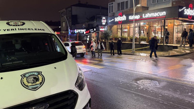 Oyun salonunun önünde silahlar havada uçuştu! Esnaf kavgası kanlı bitti!