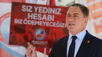 Meclis kapısında bütçe arbedesi! CHP Ankara Milletvekili Murat Emir Meclis’i ayağa kaldırdı