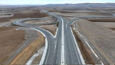 Bölünmüş yol konforu, modern ulaşım standartı: Ortaköy Çevre Yolu yarın hizmete açılıyor!