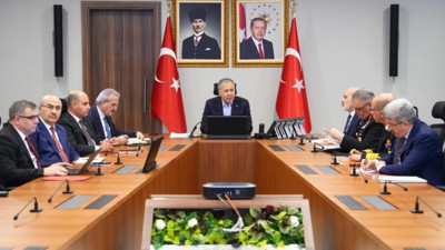 81 il valisiyle kritik görüşme: Gündem huzur ve güven!