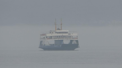 Çanakkale Boğazı gemi trafiğine kapatıldı: Feribot seferleri durdu, gemiler demir attı