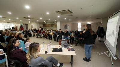 Yenimahalle’de yaşlılara özel ağız ve diş sağlığı eğitimleri başladı