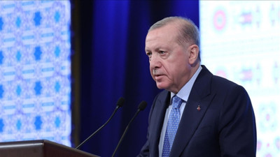 Cumhurbaşkanı Erdoğan Haliç’ten seslendi: 81 il için yeni dönem başladı!