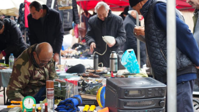 Geçmişin izinde bir başkent klasiği: İtfaiye meydanı bit pazarı!