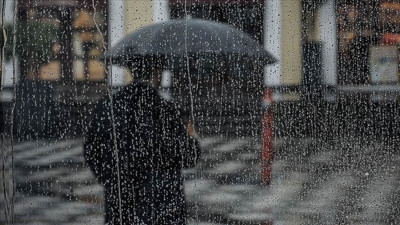 Şemsiyeleri hazırlayın! Ankara'da sıcaklıklar düşüyor, yağmur şehri teslim alıyor