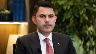 Enkazdan "asrın inşasına": Bakan Kurum deprem gecesinden bugüne yaşananları anlattı