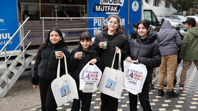 Pursaklar’da kitap, sohbet ve çorba aynı çatı altında buluştu
