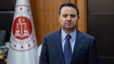 Bakan Gürlek'ten tutuklu görüşmelerine kısıtlama tartışmaları sonrası zeytin dalı!