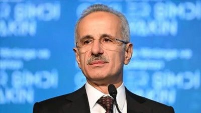Bakan Uraloğlu’ndan Hürmüz mesajı: Türk gemileri güvende
