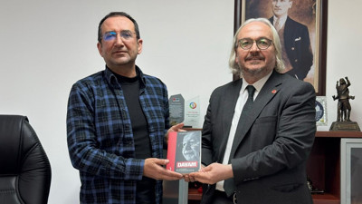 Saadet Partisi Ankara teşkilatından sağlık çalışanlarına Tıp Bayramı kutlaması