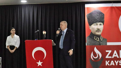 Ümit Özdağ'dan ekonomiye ilginç örnek: "Bir şişe parfüm 68 bin lira!"