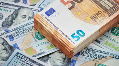 Jeopolitik fırtına dövizi sarstı: Dolar 44,17, euro 50,88 lirada