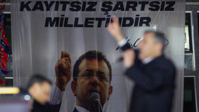 Özgür Özel’den 19 Mart'ta Erdoğan-İmamoğlu kıyaslaması: "Davulla zurnayla gidenler, bir yıldır rehin tutanlar"