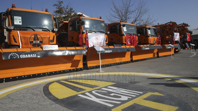 Karayolları 30 adet mobil trafik güvenlik römorku alacak