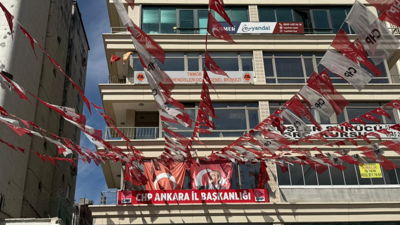 CHP Ankara İl Başkanlığında ne oluyor? İl binasında sessiz bekleyiş!