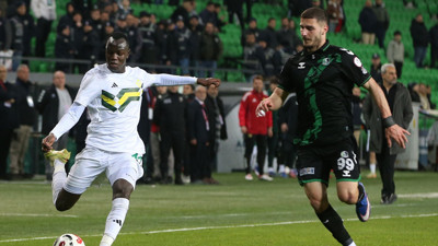 Sakaryaspor küme düştü: Esenler Erokspor mağlubiyeti sonu oldu