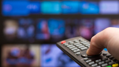 4 Mayıs Pazartesi yayın akışında sürprizler açıklandı! Bu akşam TV’de ne var?