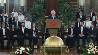 Cumhurbaşkanı Erdoğan’dan önemli mesaj: "Bu gençlik, Türkiye'nin yarınlarını inşa edecek"