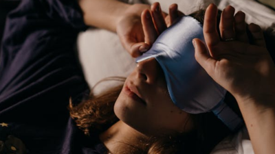 Öğle arası uykusu (Siesta) gerçekten kalbe faydalı mı? Kardiyologlardan yeni uyarı!