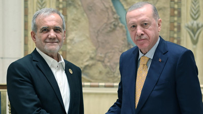 Türkiye-İran hattında bayram öncesi kritik temas: Erdoğan Pezeşkiyan ile görüştü