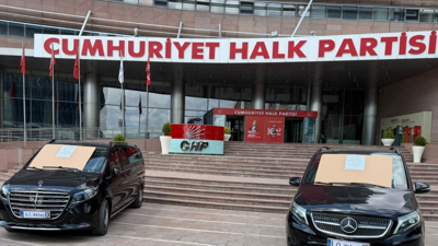 CHP'de Özgür Özel döneminde kimler ihraç edilmişti?