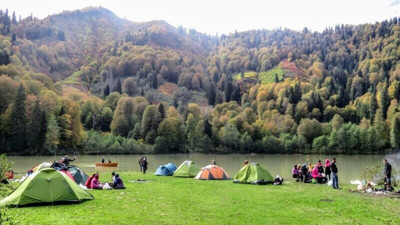 Hafta sonu doğaya kaçış: Karagöl Tabiat Parkı'nda kamp ve piknik rehberi