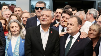 Özgür Özel Trabzon’dan Seslendi: “Türkiye’ye Sandığı Getirecek Olan Biziz”