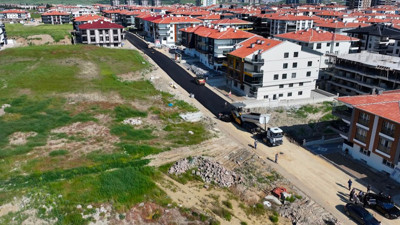 Sincan'da asfalt çalışması hızlandı: Yenikent’te yollar yenileniyor