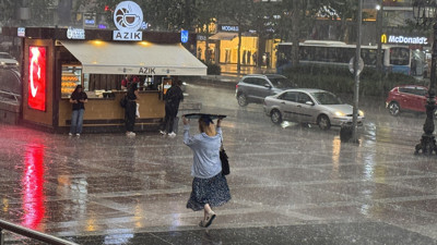 Ankara’da sağanak ve dolu hayatı olumsuz etkiledi
