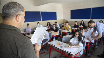 Türkiye’den LGS manzaraları! Sınavı kaçıranlar, yetişmeye çalışanlar…