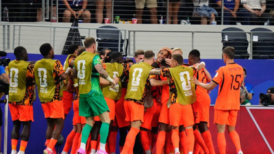 Japonya ve Hollanda gol düellosunda puanları paylaştı