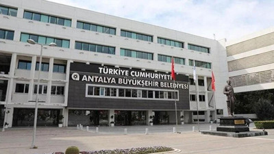 Antalya Belediyesi'ne operasyon: 9 kişi gözaltında