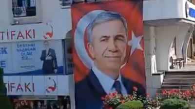 Özgür Özel'in yeni adresi orası mı? Mansur Yavaş'ın portresi parti binasına asıldı!