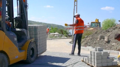 Akyurt Ahmetadil yol çalışması ile mahalle çehresi değişiyor!