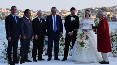Aziz Yıldırım ile Ali Koç’u buluşturan düğün! İsmail Yüksek’in mutlu gününde neler yaşandı?