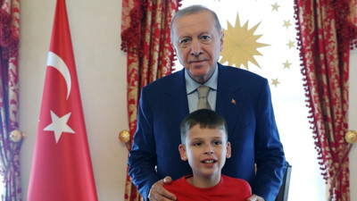İslamofobiye karşı kekli protesto: Cumhurbaşkanı Erdoğan İngiliz aktivisti ağırladı