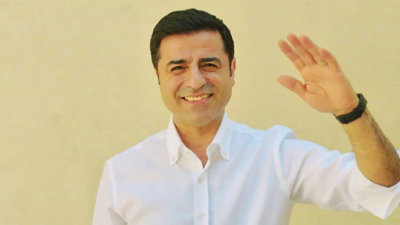 Selahattin Demirtaş çocukken ne yapıyordu? İşte Demirtaş'ın çocukluk hali!