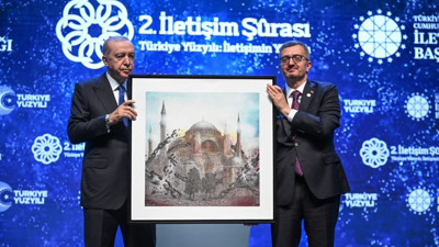 İletişim Şûrası başladı: Burhanettin Duran hedefleri açıkladı