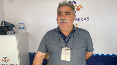 "Aynalı çarık olmadan gelin gitmem" geleneğini 46 yıldır yaşatıyor